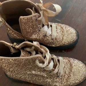 Boots sparkly size 3